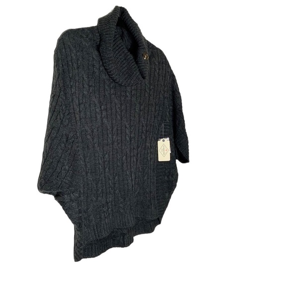 ST. John’s Bay dark grey short sleeve sweater. Size M. NWT - Picture 4 of 7